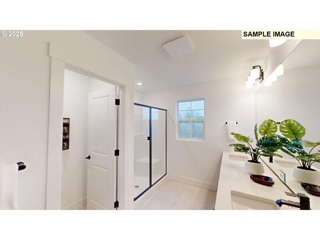 14560 Nw LAZARUS Ln, Portland, OR 97229