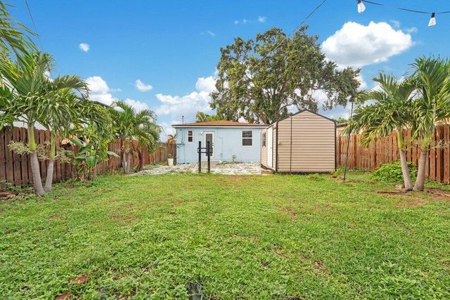 2220 HOPE Street, Hollywood, FL 33020