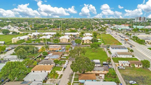 2220 HOPE Street, Hollywood, FL 33020