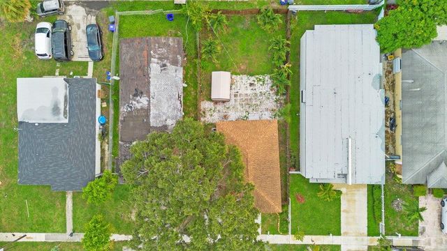 2220 HOPE Street, Hollywood, FL 33020