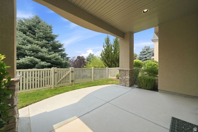 1568 E FAIRWAY RIDGE RD, Draper, UT 84020