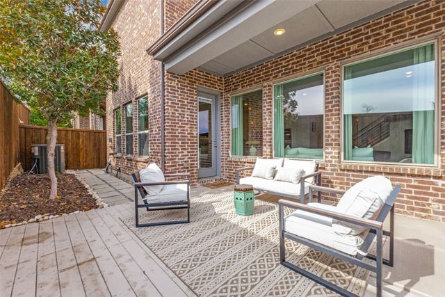 9136 Rock Daisy Court, Dallas, TX 75231