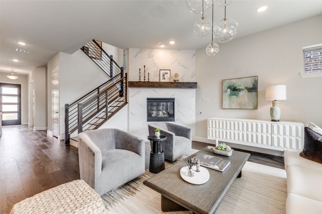 9136 Rock Daisy Court, Dallas, TX 75231