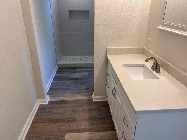 616 E Boothe Street, Cleveland, TX 77327