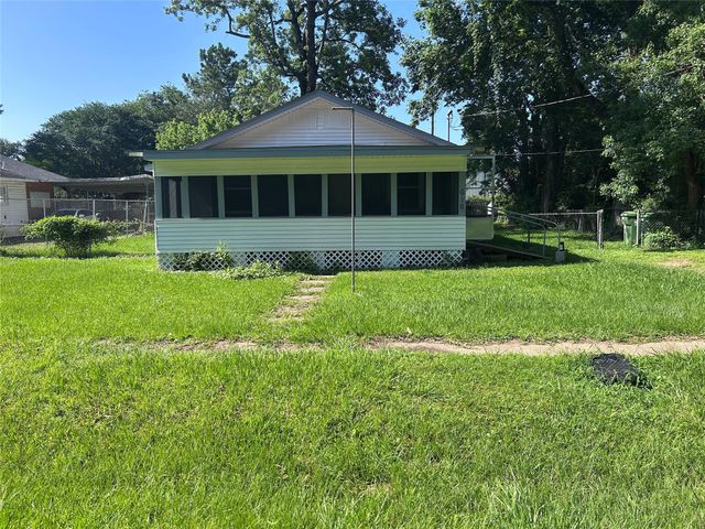 616 E Boothe Street, Cleveland, TX 77327