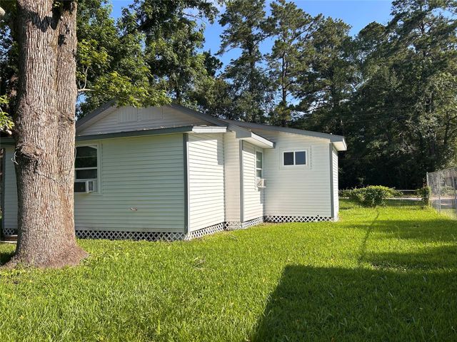 616 E Boothe Street, Cleveland, TX 77327