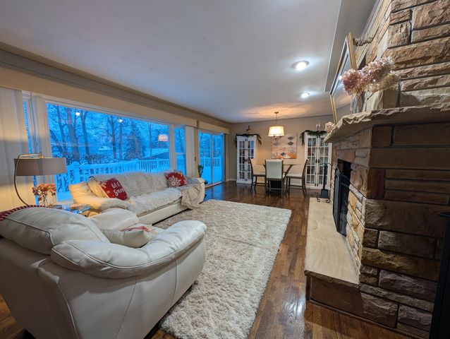 7030 N Maple Drive, Coloma, MI 49038