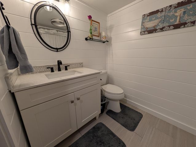 7030 N Maple Drive, Coloma, MI 49038