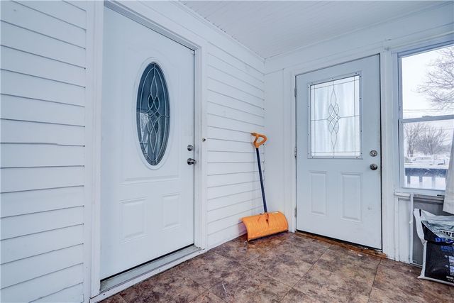 52 Laurelhurst Rd, Greece, NY 14626