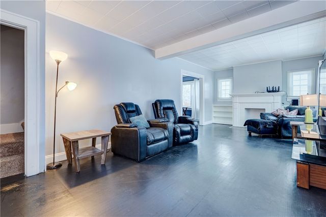 52 Laurelhurst Rd, Greece, NY 14626