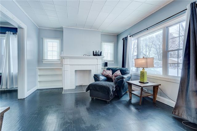 52 Laurelhurst Rd, Greece, NY 14626