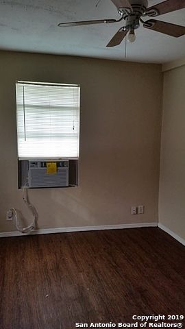 5534 San Fernando St Apt 1, San Antonio, TX 78237