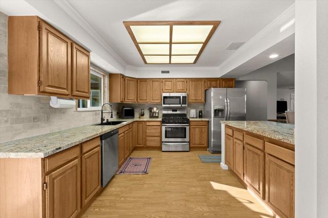 8071 Milnes Ave, Roseville, CA 95747