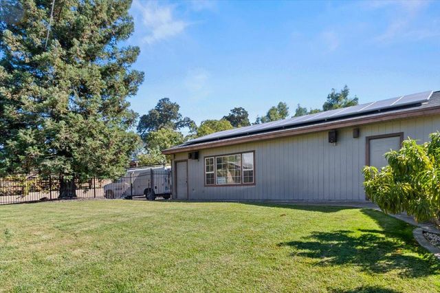 8071 Milnes Ave, Roseville, CA 95747