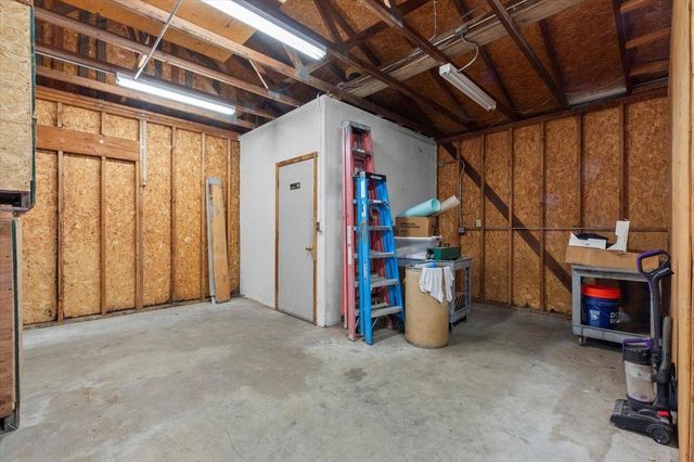 8071 Milnes Ave, Roseville, CA 95747
