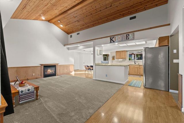 8071 Milnes Ave, Roseville, CA 95747