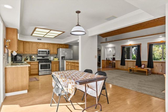 8071 Milnes Ave, Roseville, CA 95747
