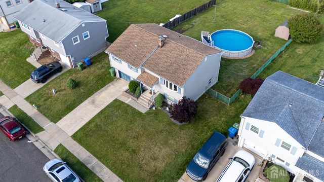 10 Schmitt Street, Sayreville, NJ 08872