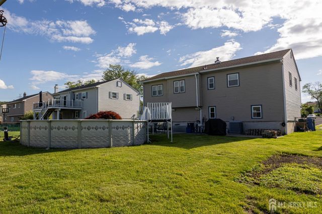 10 Schmitt Street, Sayreville, NJ 08872