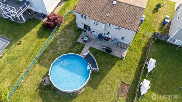 10 Schmitt Street, Sayreville, NJ 08872