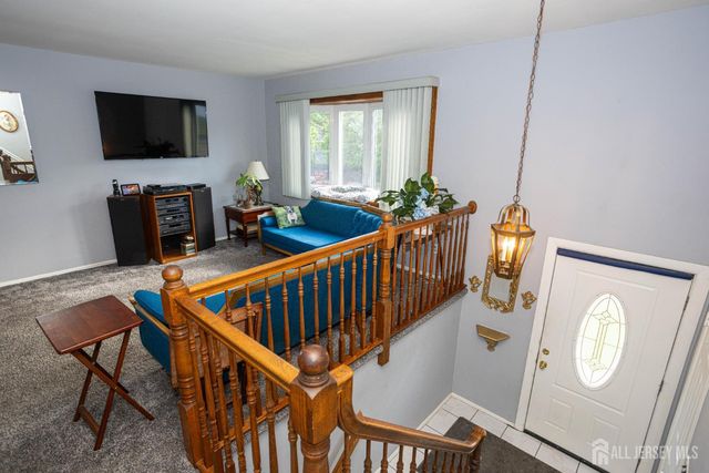 10 Schmitt Street, Sayreville, NJ 08872