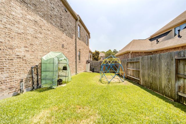 28287 Calaveras Lake Drive, Spring, TX 77386
