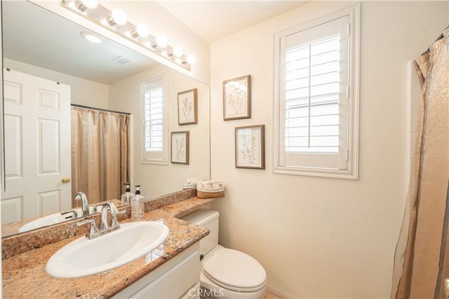 28692 Placerview, Saugus, CA 91390