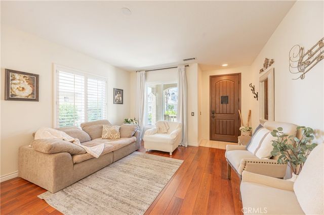 28692 Placerview, Saugus, CA 91390