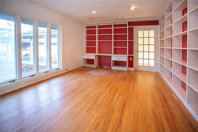 10780 South Point Lane, Dardanelle, AR 72834