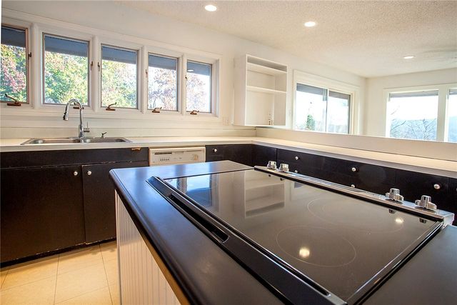 10780 South Point Lane, Dardanelle, AR 72834