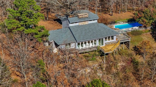 10780 South Point Lane, Dardanelle, AR 72834