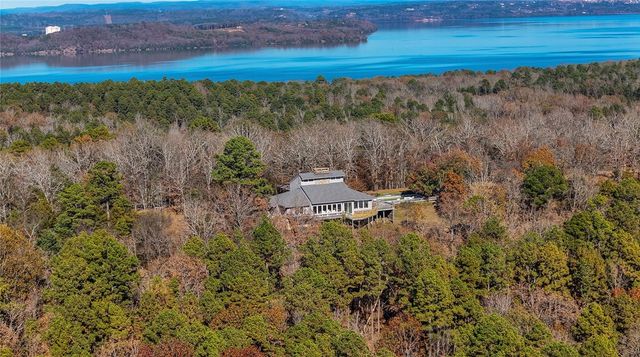 10780 South Point Lane, Dardanelle, AR 72834