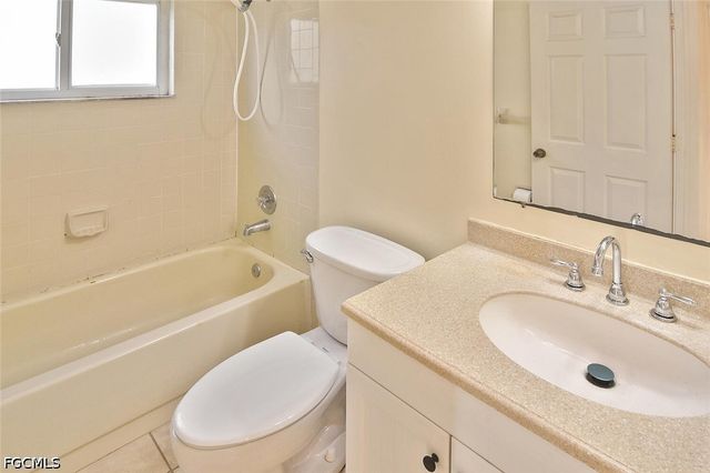 15065 Cloverdale DR, Fort Myers, FL 33919