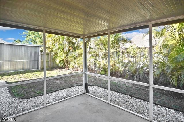 15065 Cloverdale DR, Fort Myers, FL 33919