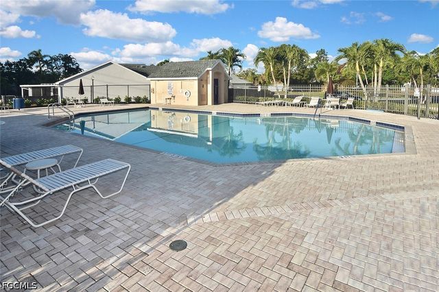 15065 Cloverdale DR, Fort Myers, FL 33919