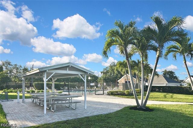 15065 Cloverdale DR, Fort Myers, FL 33919