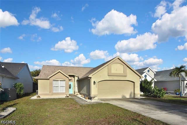 15065 Cloverdale DR, Fort Myers, FL 33919