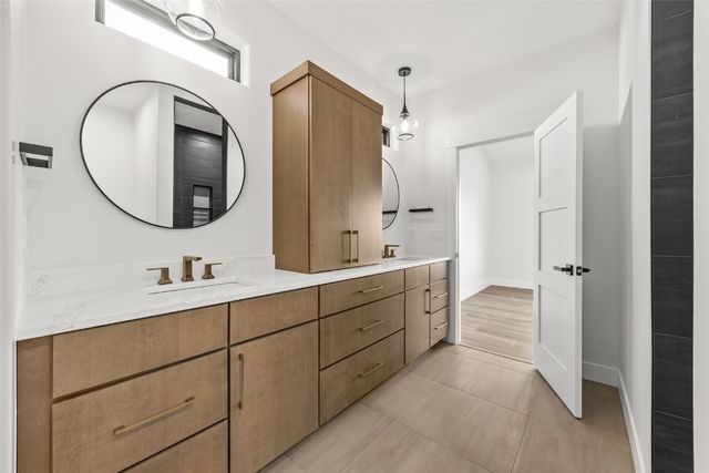 1526 Heartland Street, Fairfax, IA 52228