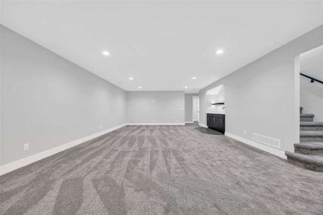 1526 Heartland Street, Fairfax, IA 52228