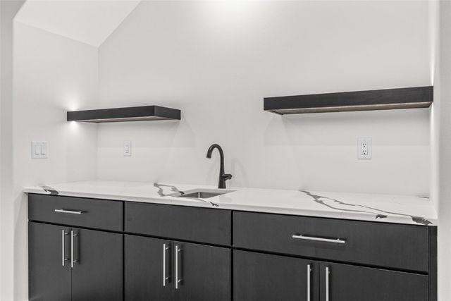 1526 Heartland Street, Fairfax, IA 52228