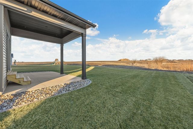 1526 Heartland Street, Fairfax, IA 52228