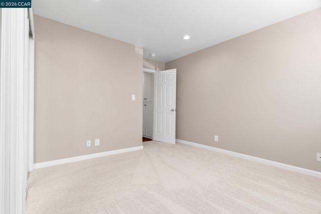 2827 Monument Blvd 21, Concord, CA 94520