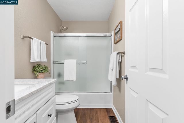 2827 Monument Blvd 21, Concord, CA 94520