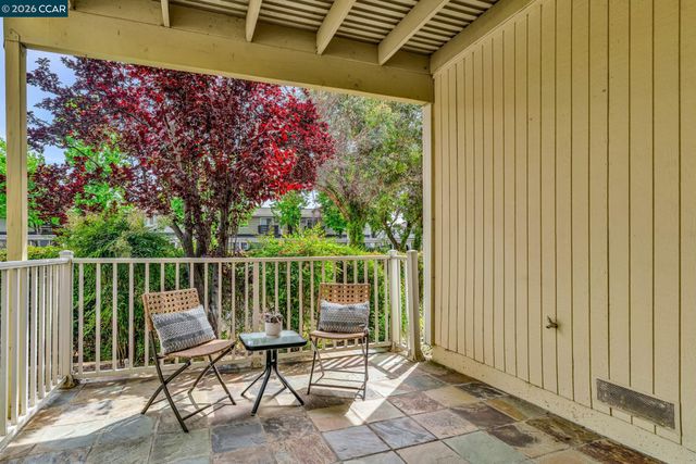 2827 Monument Blvd 21, Concord, CA 94520