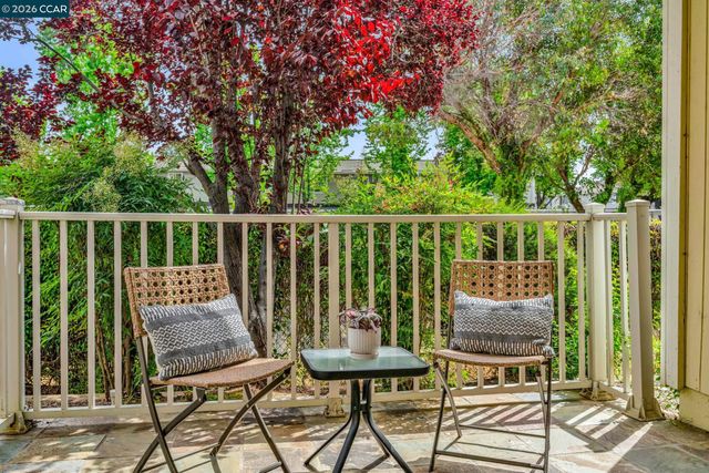 2827 Monument Blvd 21, Concord, CA 94520