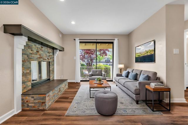 2827 Monument Blvd 21, Concord, CA 94520