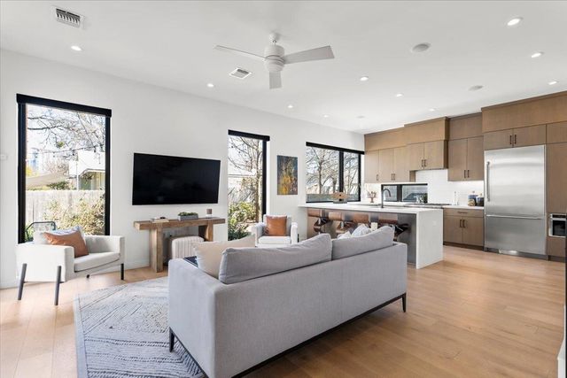 1225 Hillside Ave 4, Austin, TX 78704