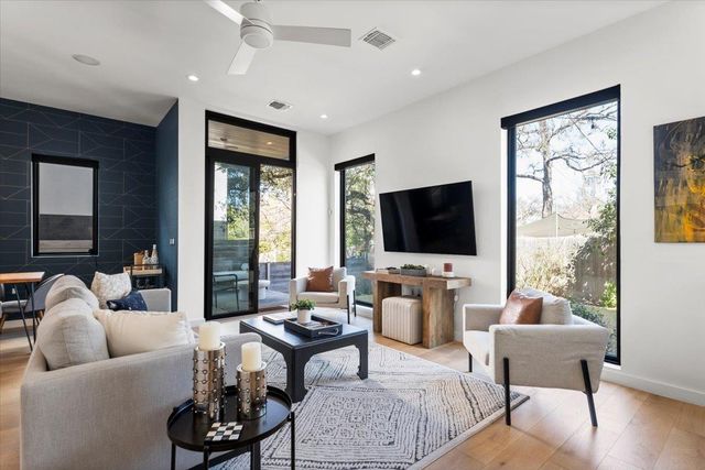 1225 Hillside Ave 4, Austin, TX 78704