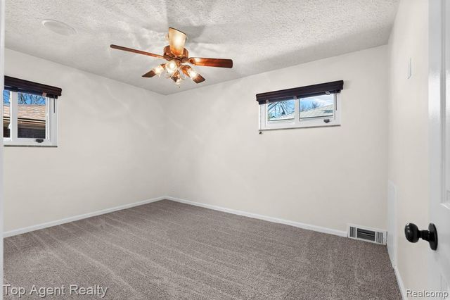 18027 Curtain Avenue, Eastpointe, MI 48021