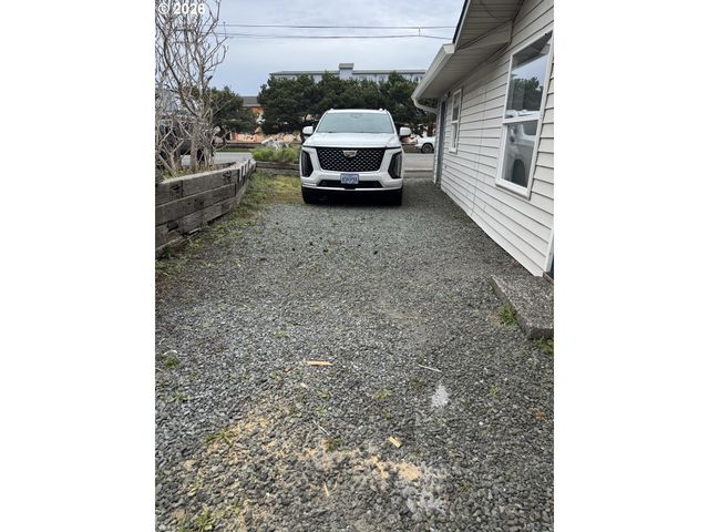 316 N HIGHWAY 101, Rockaway Beach, OR 97136